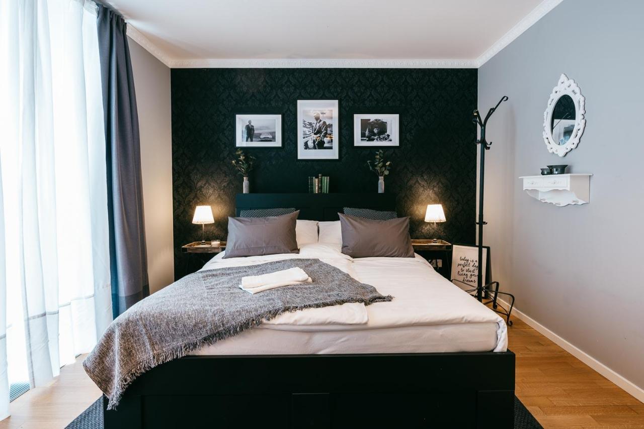 Luxury Downtown Appartement Mit Garage Graz Esterno foto
