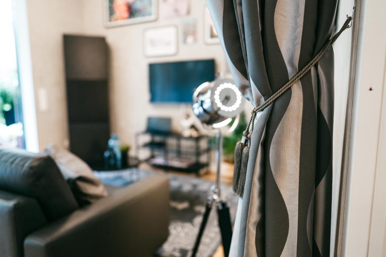 Luxury Downtown Appartement Mit Garage Graz Esterno foto