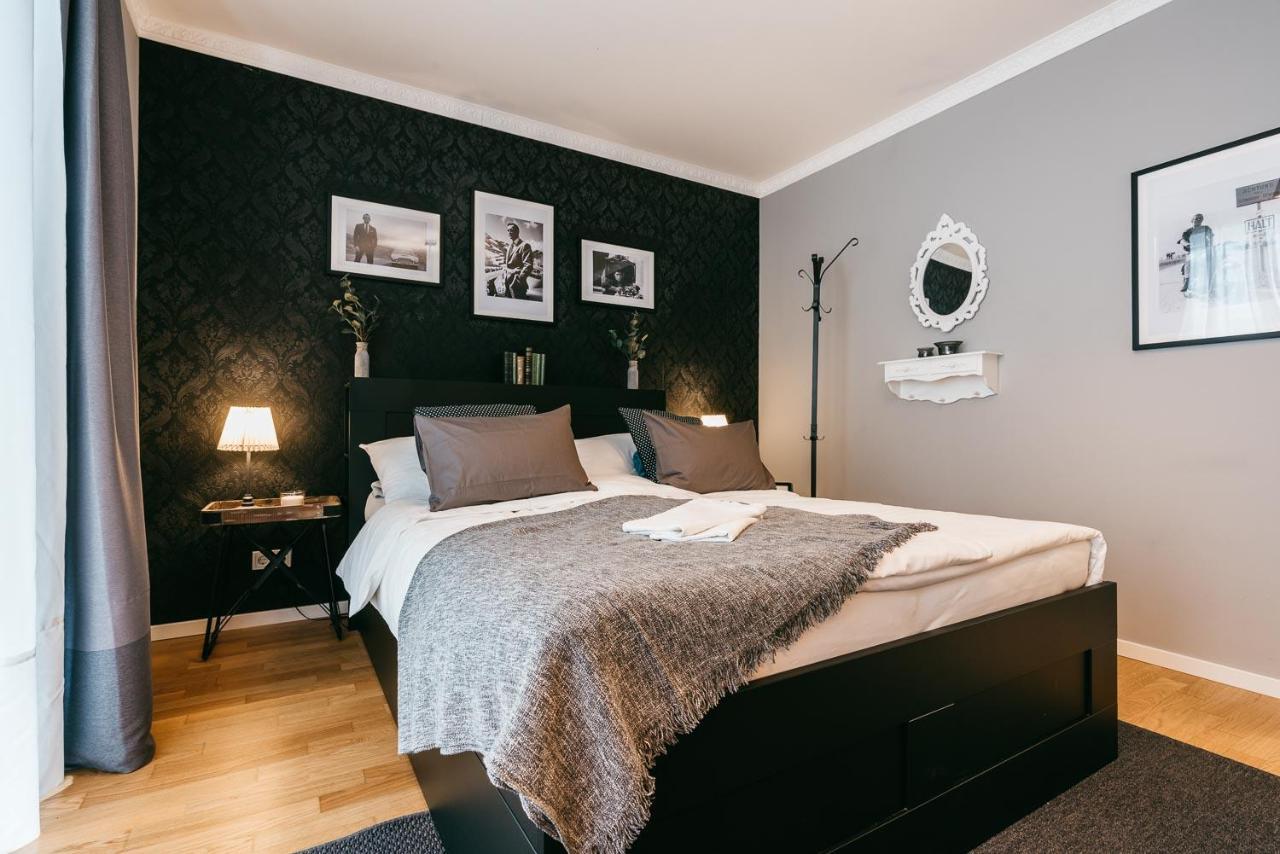 Luxury Downtown Appartement Mit Garage Graz Esterno foto