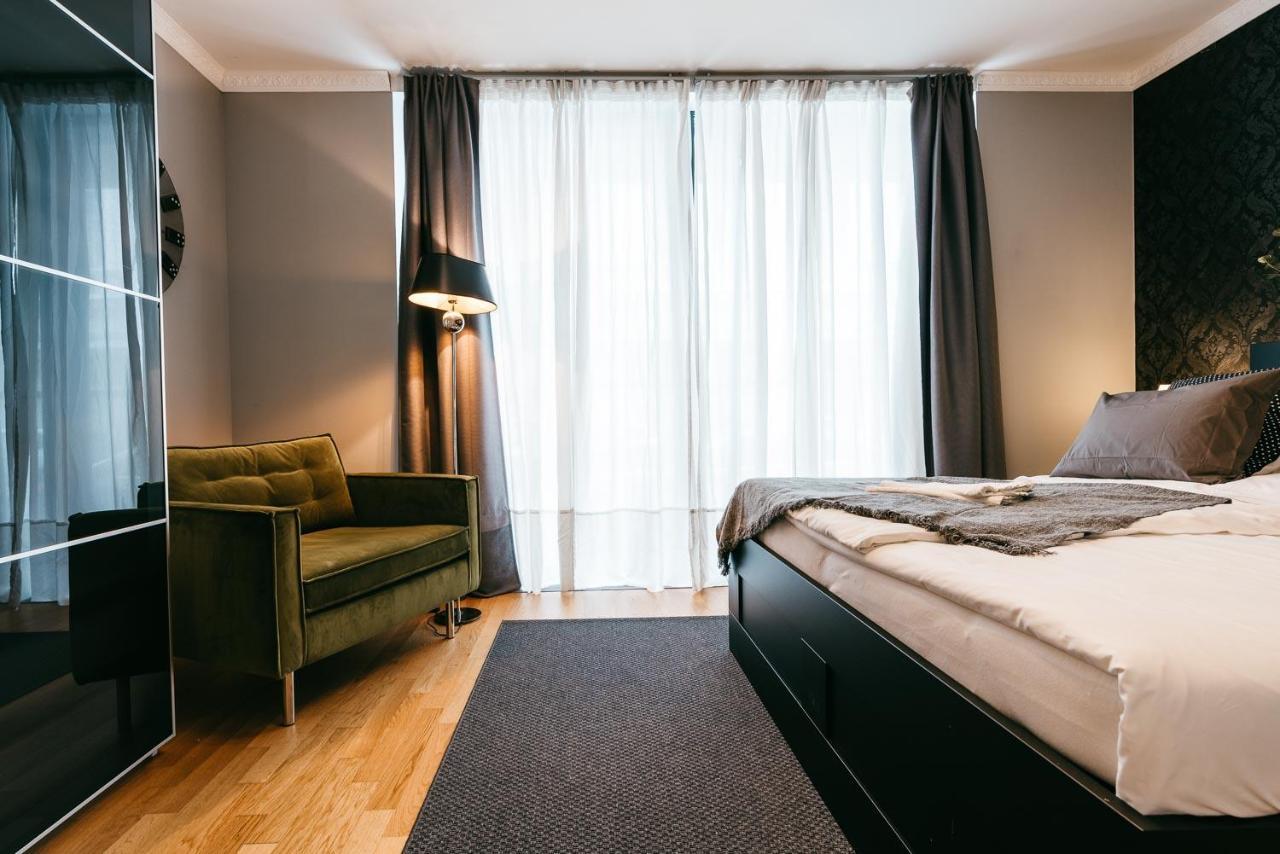 Luxury Downtown Appartement Mit Garage Graz Esterno foto