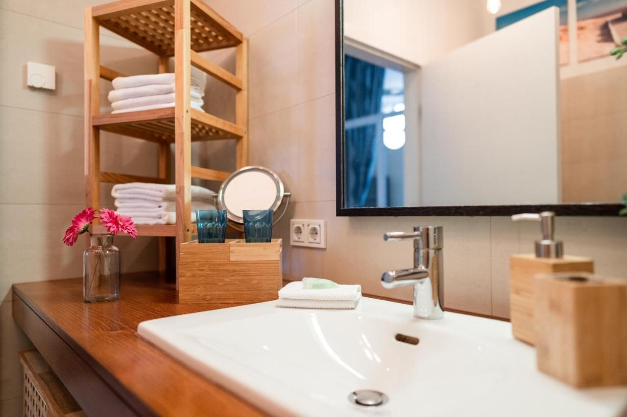 Luxury Downtown Appartement Mit Garage Graz Esterno foto